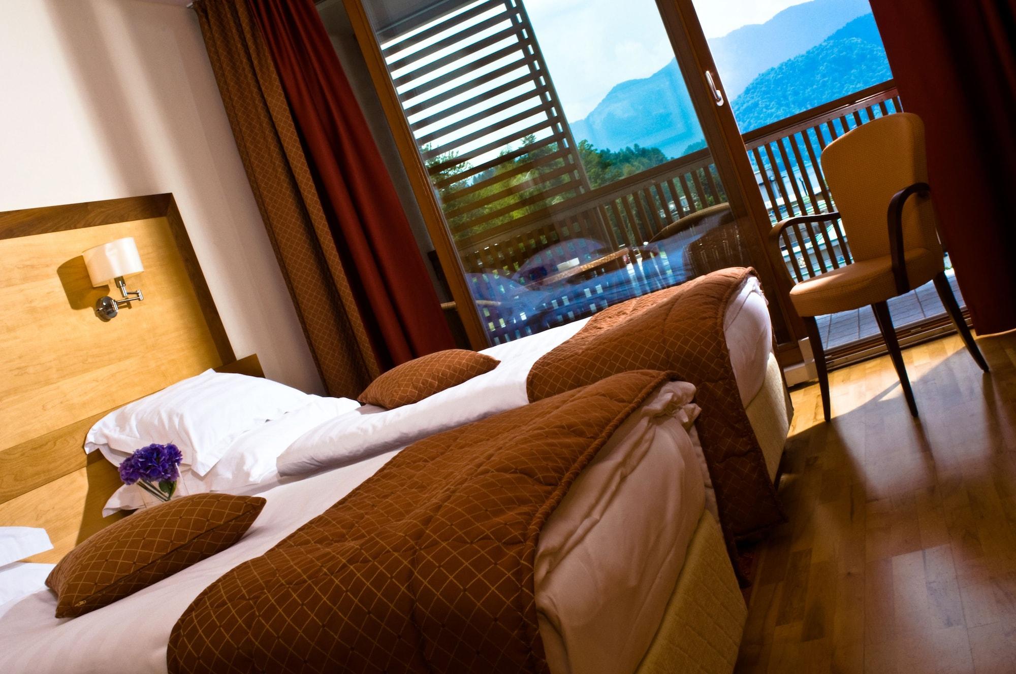 Hotel Lovec Bled Exterior photo