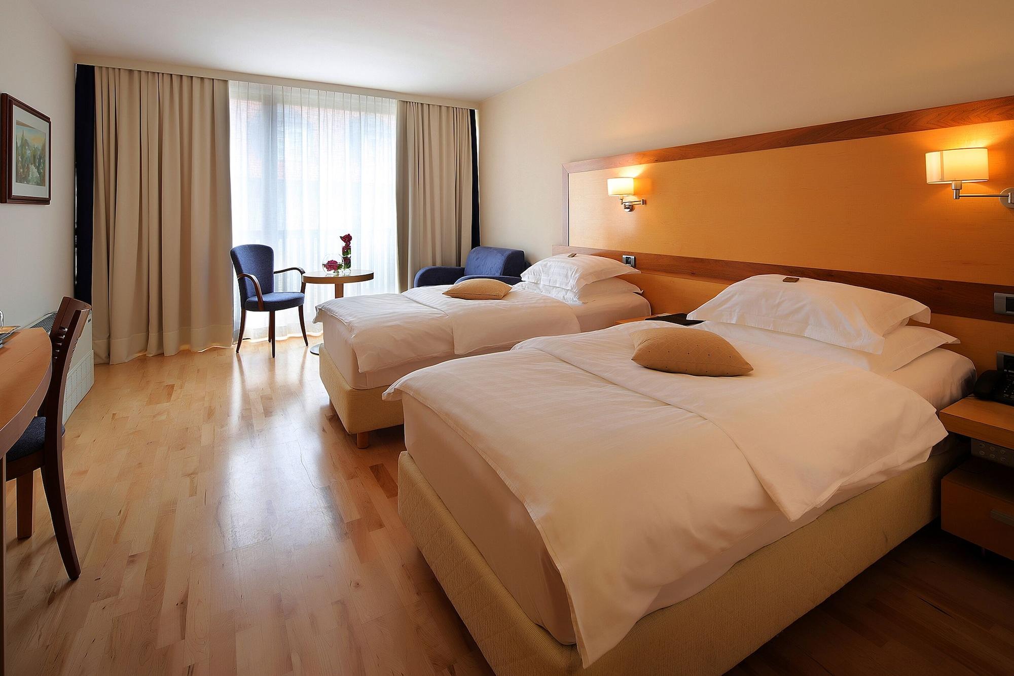 Hotel Lovec Bled Exterior photo