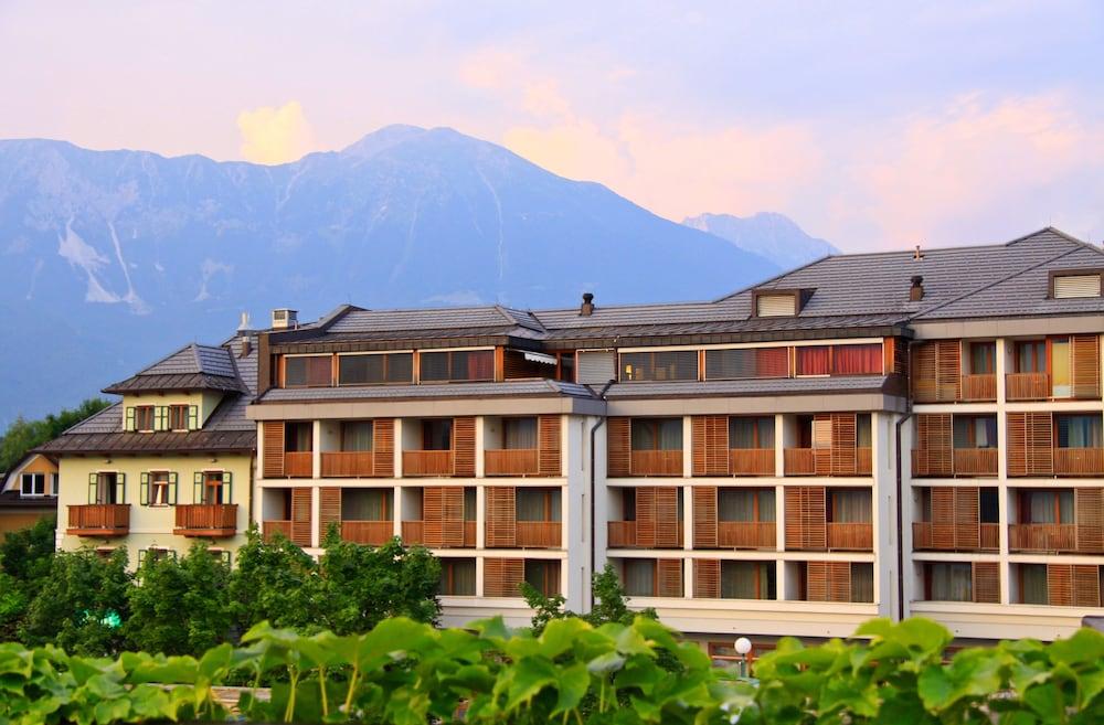 Hotel Lovec Bled Exterior photo