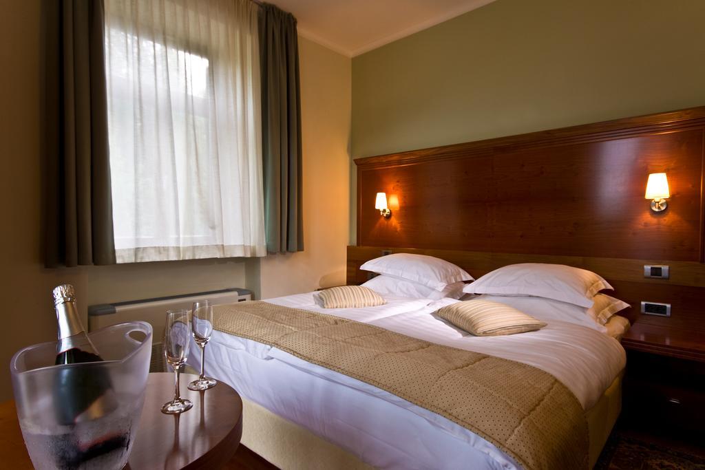 Hotel Lovec Bled Exterior photo